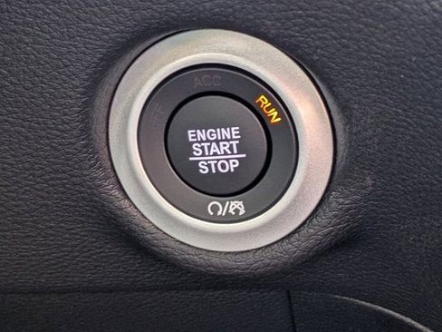 New 2026 Chrysler Pacifica Limited w/ S Appearance Package image 24