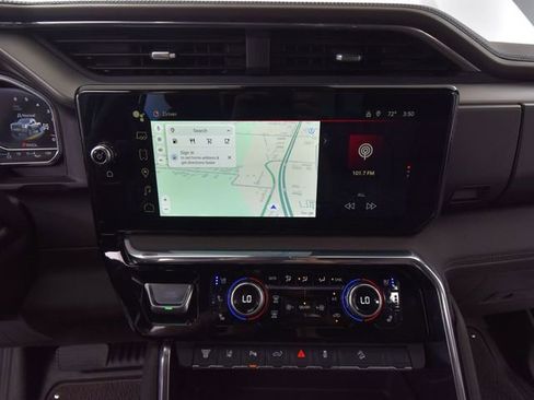 Used 2025 GMC Sierra 3500 Denali image 35