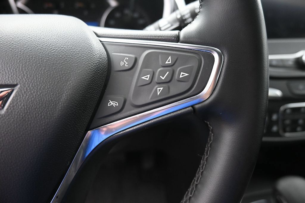 Used 2024 Chevrolet Equinox LT AWD/4WD image 18