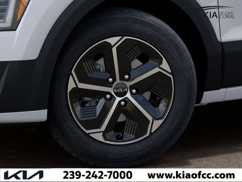New 2026 Kia Niro LX FWD image 9