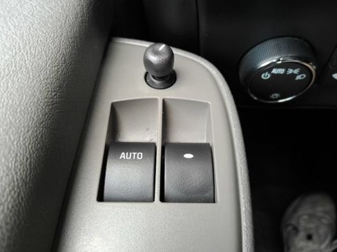 Used 2025 Chevrolet Express 3500 LT w/ LT Preferred Equipment Group RWD image 24