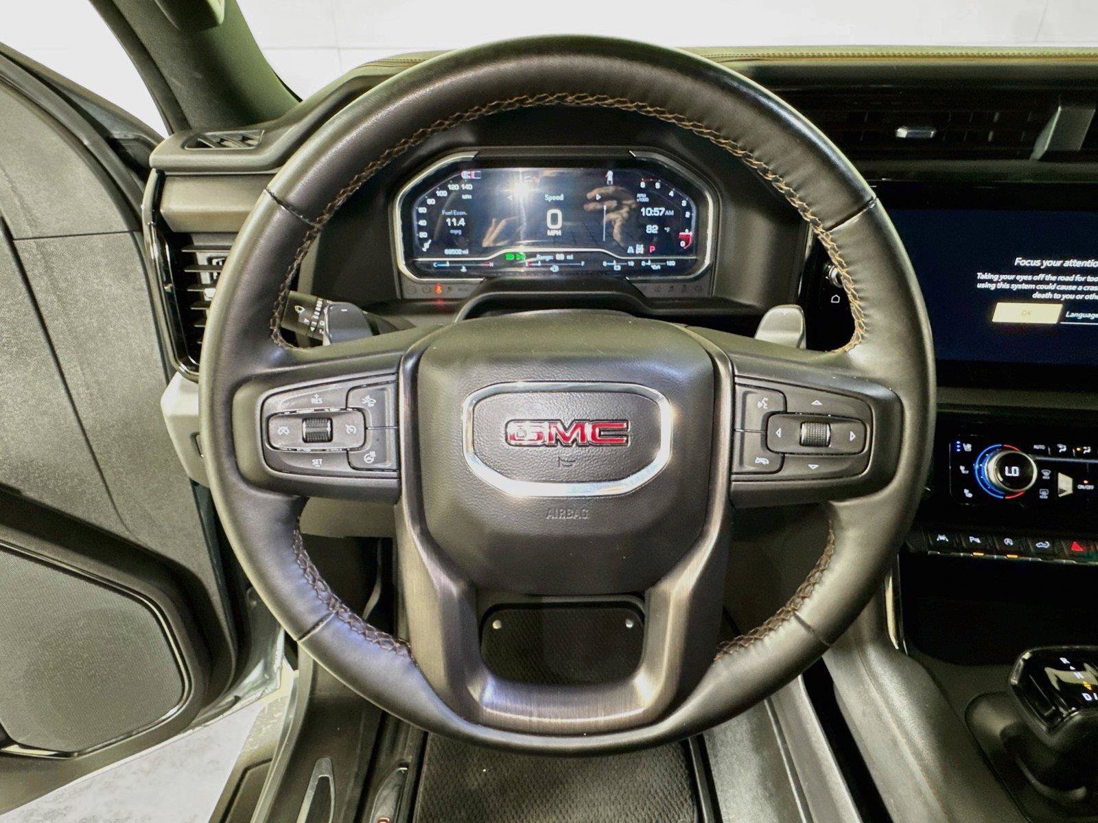 Used 2024 GMC Sierra 1500 AT4 w/ Technology Package AWD/4WD image 9
