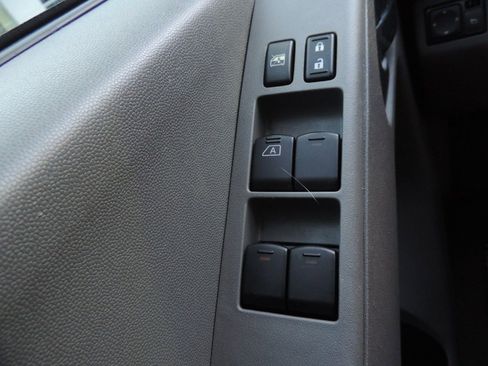 Used 2021 Nissan Frontier SV image 27