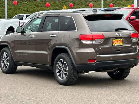 Used 2018 Jeep Grand Cherokee Limited w/ Luxury Group II image 6