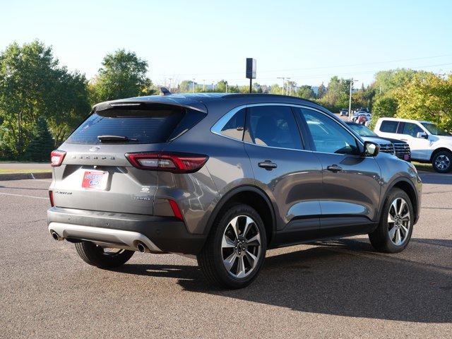 Certified 2024 Ford Escape Platinum AWD/4WD image 5
