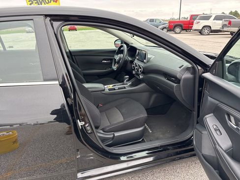 Used 2023 Nissan Sentra SV image 18