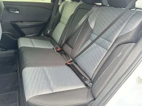 Used 2023 Nissan Rogue SV AWD/4WD image 23