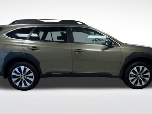 Used 2025 Subaru Outback Limited image 9