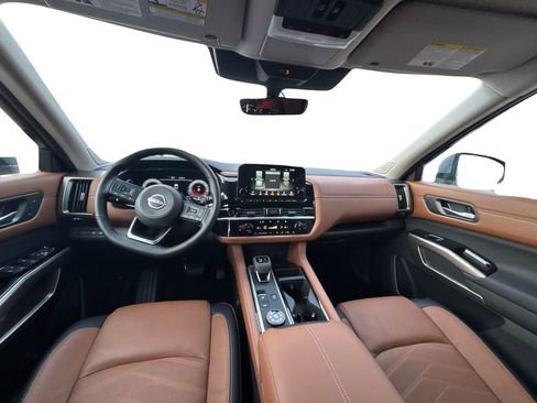 New 2025 Nissan Pathfinder Platinum w/ Lighting Package (N92) image 20