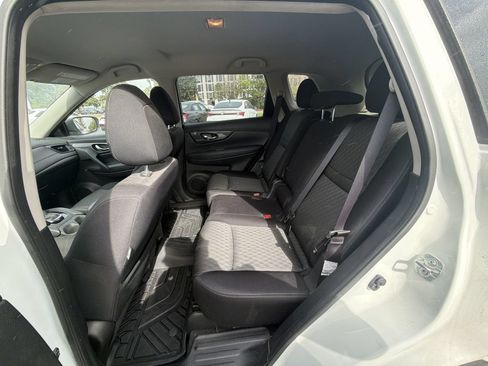 Used 2020 Nissan Rogue SV w/ Premium Package AWD/4WD image 24
