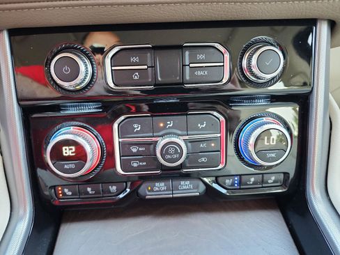 Certified 2024 GMC Yukon XL Denali w/ Max Trailering Package image 20