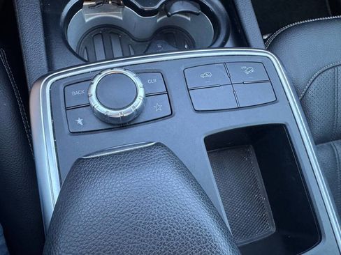 Used 2016 Mercedes-Benz GL 450 4MATIC image 17