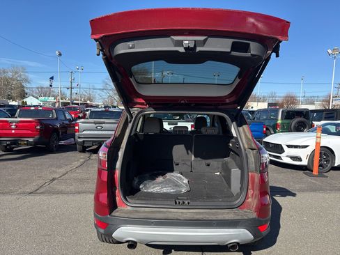 Used 2018 Ford Escape SEL image 7