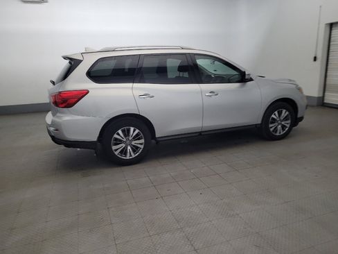 Used 2019 Nissan Pathfinder S AWD/4WD image 10