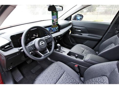 New 2026 Nissan Kicks SV w/ SV Premium Package image 12