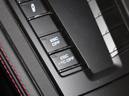 Used 2025 Porsche 718 Boxster Spyder RS image 47