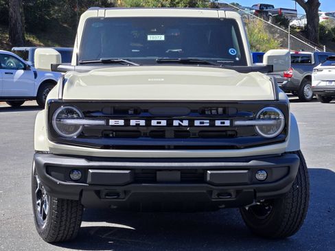 New 2026 Ford Bronco Outer Banks AWD/4WD image 13