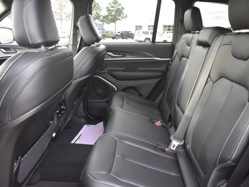 New 2026 Jeep Grand Cherokee Limited w/ Limited Altitude Package image 15