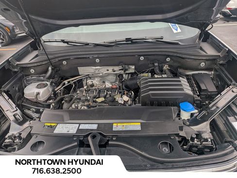 Used 2025 Volkswagen Atlas SE image 36