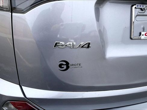 Used 2017 Toyota RAV4 XLE w/ Plus Extra Value Package AWD/4WD image 9