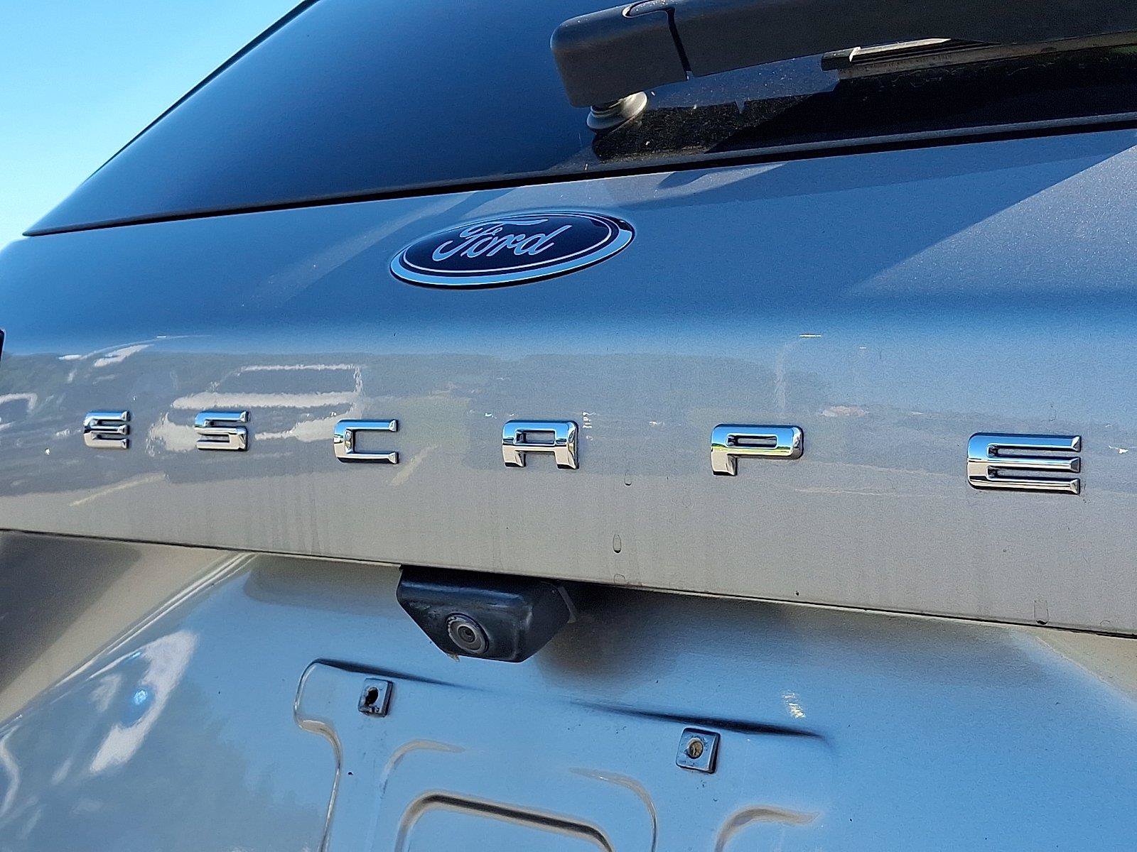 Used 2022 Ford Escape Titanium AWD/4WD image 30