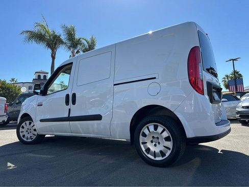 Used 2021 RAM ProMaster City Tradesman SLT image 3