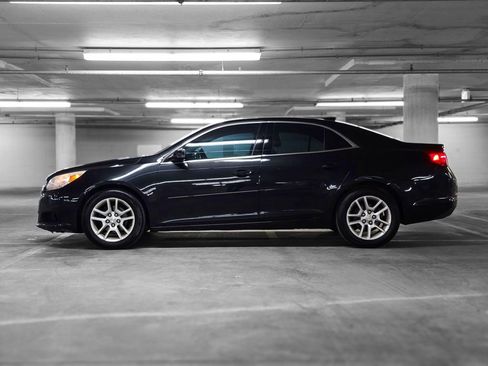 Used 2015 Chevrolet Malibu LT w/ Power Convenience Package image 14