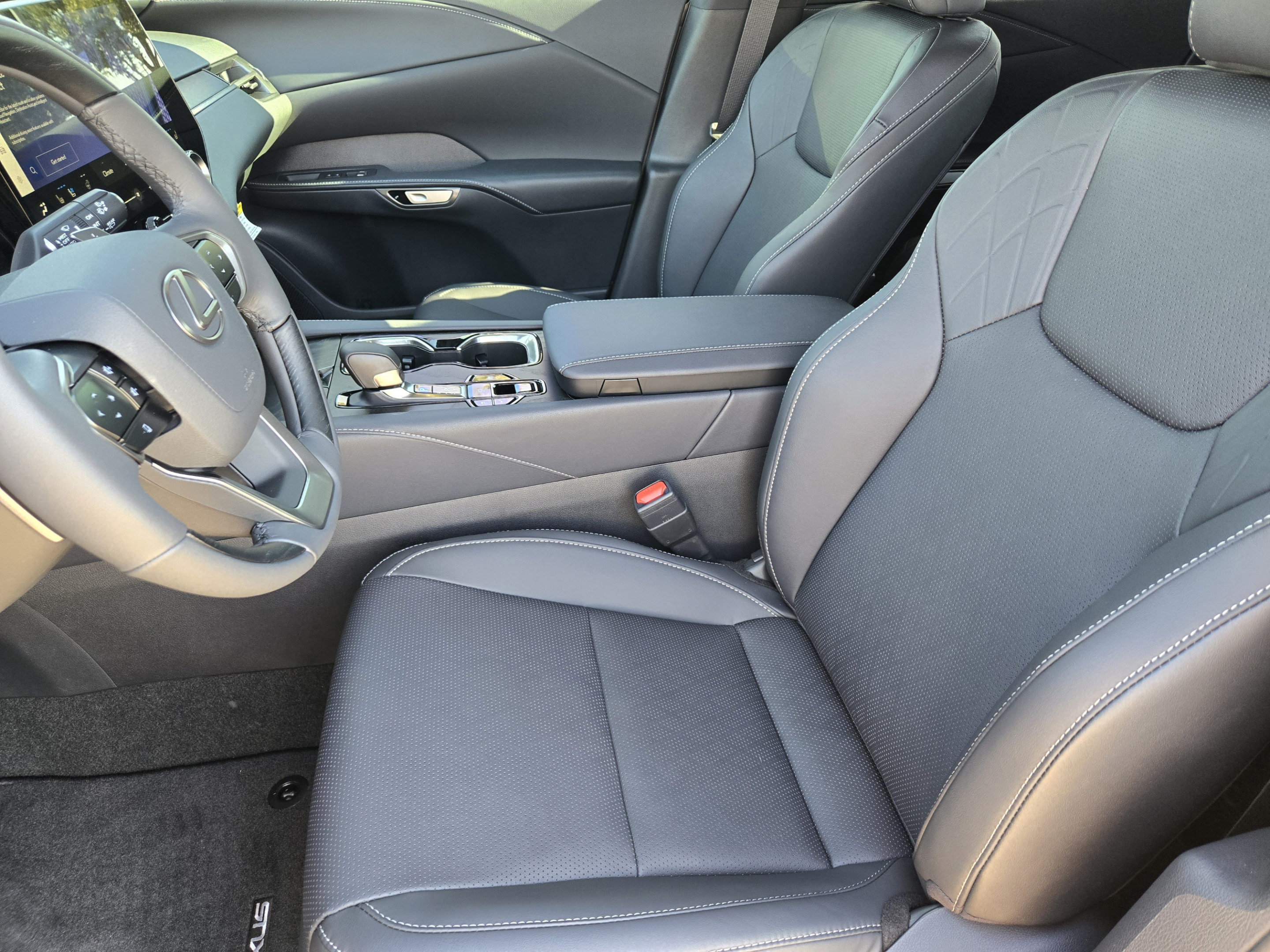 New 2026 Lexus RX 350 w/ Convenience Package AWD/4WD image 5