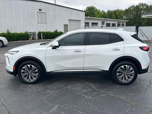 Certified 2025 Buick Envision Preferred AWD/4WD image 7