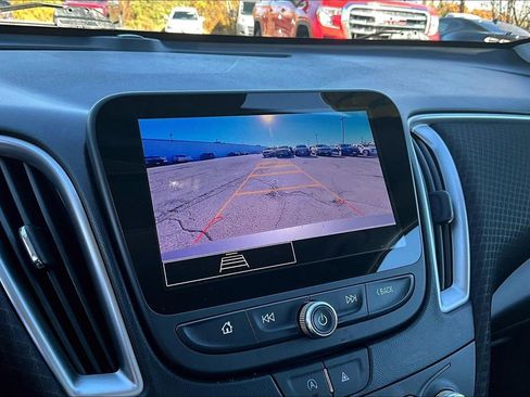 Used 2024 Chevrolet Malibu LT image 14