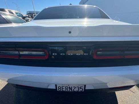 Used 2018 Dodge Challenger SXT RWD image 19