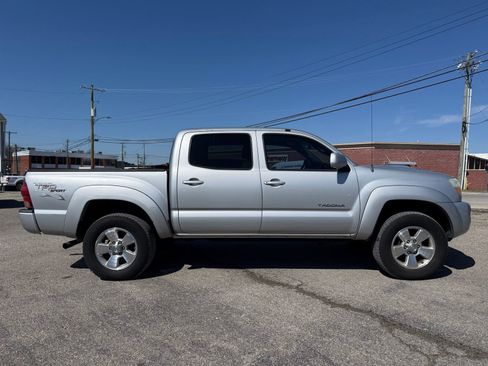 Used 2006 Toyota Tacoma 4x4 Double Cab image 7