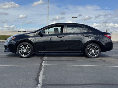 Used 2016 Toyota Corolla LE image 4