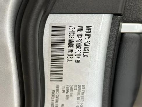 Used 2024 Jeep Grand Cherokee Limited 4xe image 18