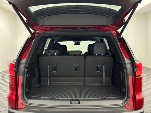 New 2026 GMC Acadia Elevation w/ Elevation Premium Package AWD/4WD image 11