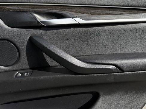 Used 2018 BMW X5 xDrive40e image 21