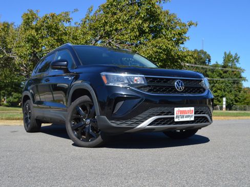 Used 2022 Volkswagen Taos SE image 23