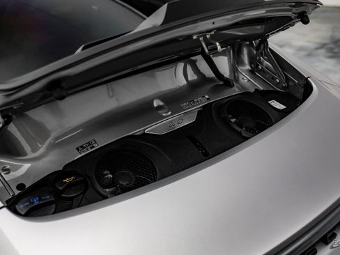 Used 2024 Porsche 911 GT3 image 86