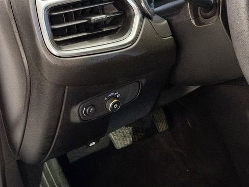 Used 2019 Chevrolet Equinox LS image 10