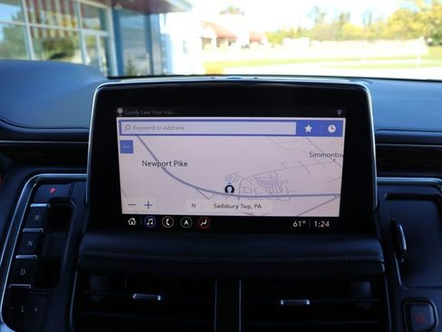 Used 2021 Chevrolet Suburban High Country w/ Premium Package image 12