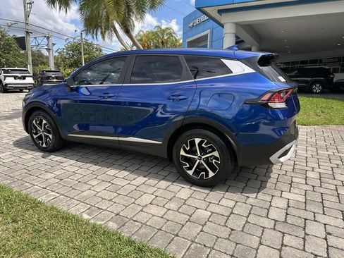 Used 2025 Kia Sportage EX FWD image 34