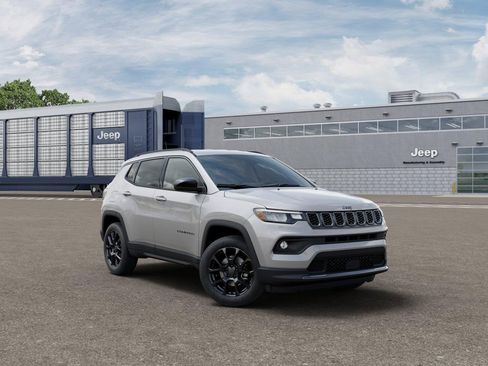 New 2026 Jeep Compass Latitude image 5