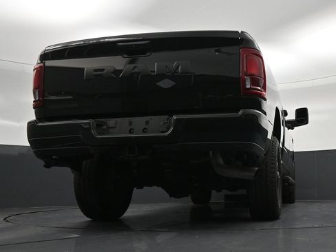 Used 2025 RAM 2500 Big Horn AWD/4WD image 26