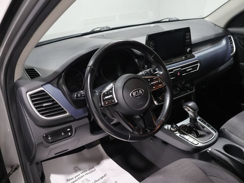 Used 2021 Kia Seltos S AWD/4WD image 13