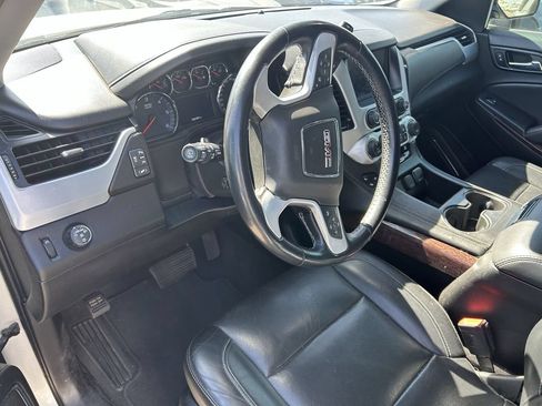 Used 2019 GMC Yukon XL SLT w/ Open Road Package RWD image 11