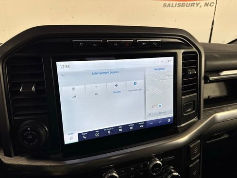 Used 2022 Ford F150 Lariat w/ Max Trailer Tow Package image 20