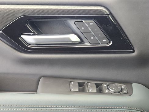 New 2026 GMC Yukon XL AT4 w/ AT4 Premium Plus Package image 18