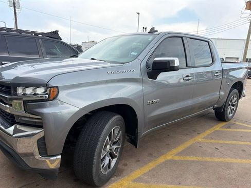 Used 2020 Chevrolet Silverado 1500 LT w/ Texas Edition RWD image 5
