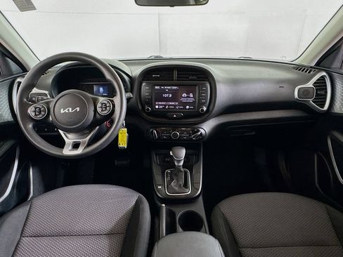 Used 2022 Kia Soul LX FWD image 26