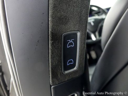 Used 2018 Tesla Model X P100D image 37